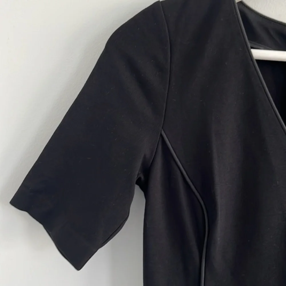 Banana republic dress fit and flare a line  stretch‎ dress zip up closure